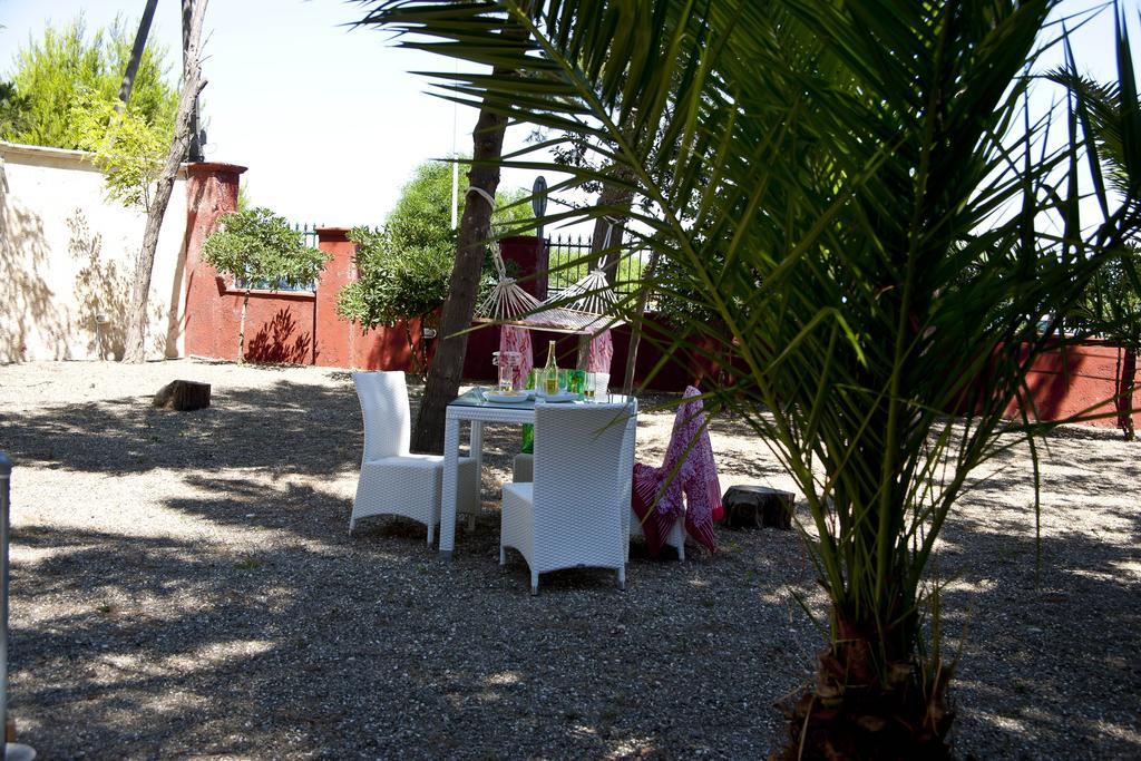 La Villa Della Meda Taranto Exterior foto